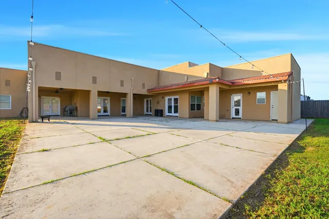 a view of a lake with houses