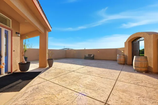 a view of outdoor space