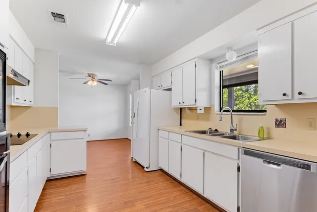 $290,000 | 1008 Wright Street, Llano, TX 78643