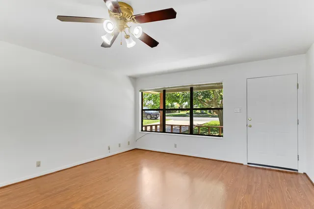 $290,000 | 1008 Wright Street, Llano, TX 78643