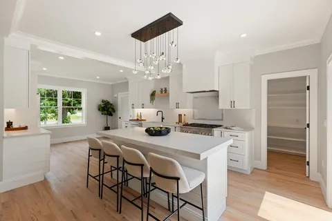 $2,099,000 | 480 West Street, Reading, MA 01867