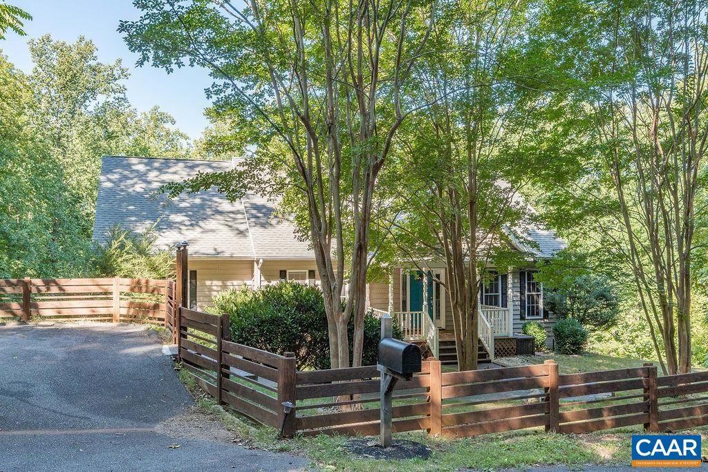 475 David Road Charlottesville, VA 22902 - Photo 4 of 38 a view of a house with backyard and sitting area