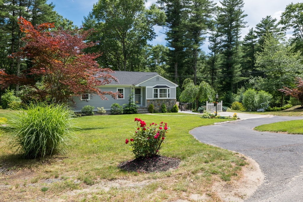 50 Spring Street Plympton, MA 02367 - Photo 1 of 42