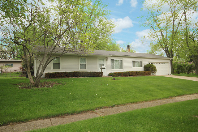 4 East Oltendorf Road Streamwood, IL 60107 - Photo 1 of 25