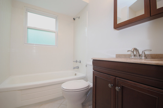 4 East Oltendorf Road Streamwood, IL 60107 - Photo 16 of 25