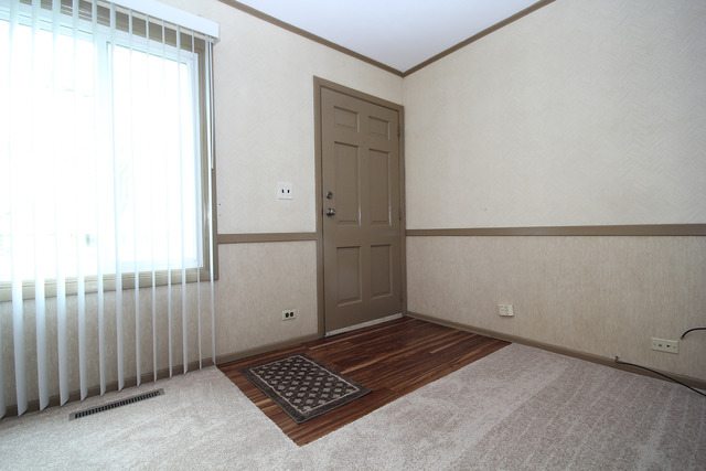 4 East Oltendorf Road Streamwood, IL 60107 - Photo 2 of 25