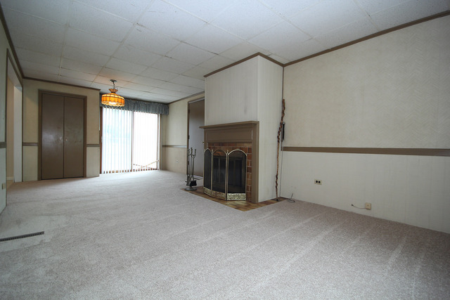 4 East Oltendorf Road Streamwood, IL 60107 - Photo 5 of 25