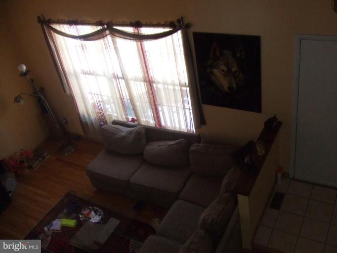 9018 Moonstone Road Nottingham, MD 21236 - Photo 6 of 16 Living Room #3