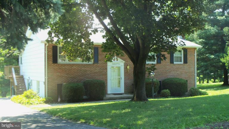 1905 Suffolk Road Finksburg, MD 21048 - Photo 14 of 19 Exterior (Front)