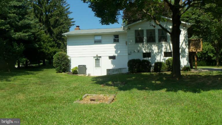 1905 Suffolk Road Finksburg, MD 21048 - Photo 4 of 19 Exterior (Rear)