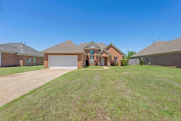 $289,900 | 50 Abbey Road, Oakland, TN 38060