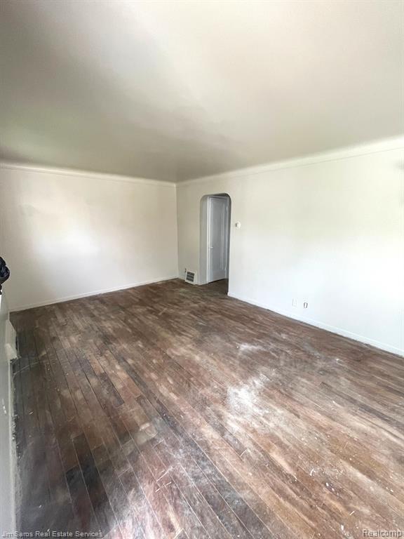 19237 Kelly Road Harper Woods, MI 48225 - Photo 2 of 9 Gallery Image 2