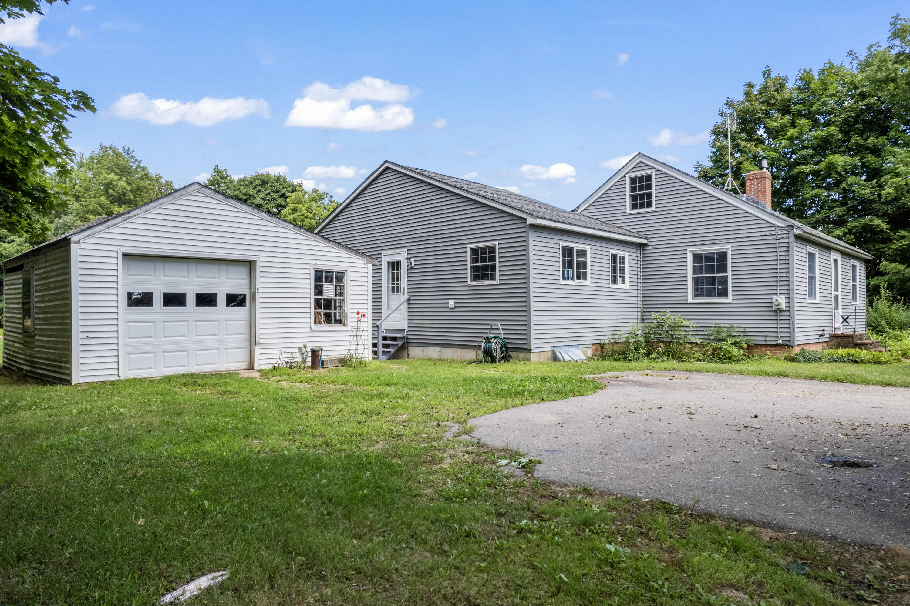 164 Goodwin Road Eliot, ME 03903 - Photo 4 of 55 164 Goodwin Rd_107