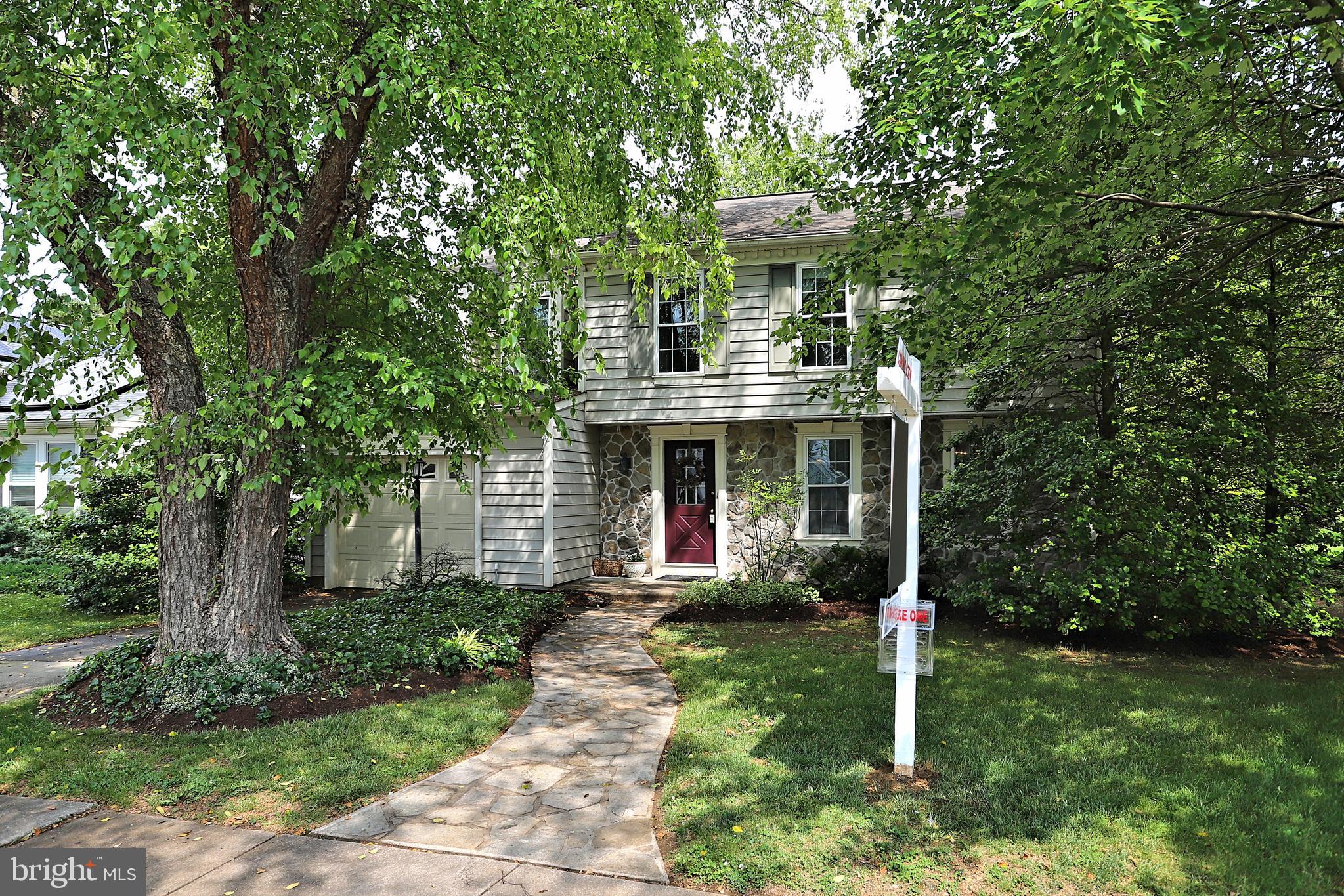 29 Highfields Drive Baltimore, MD 21228 - Photo 1 of 50 Welcome to 29 Highfields Drive!
