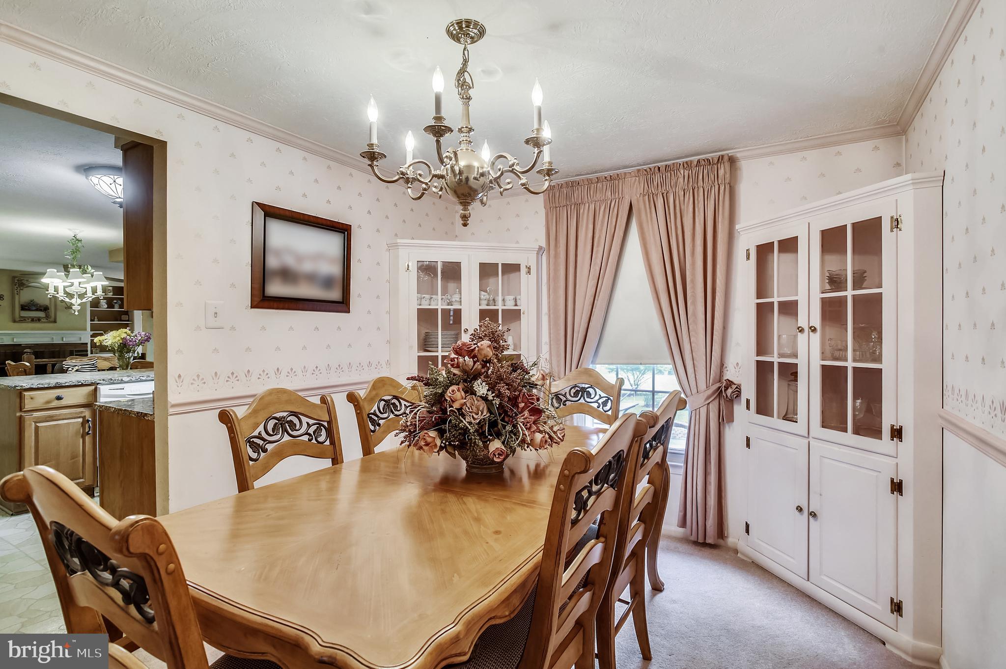 29 Highfields Drive Baltimore, MD 21228 - Photo 14 of 50 Dining Room
