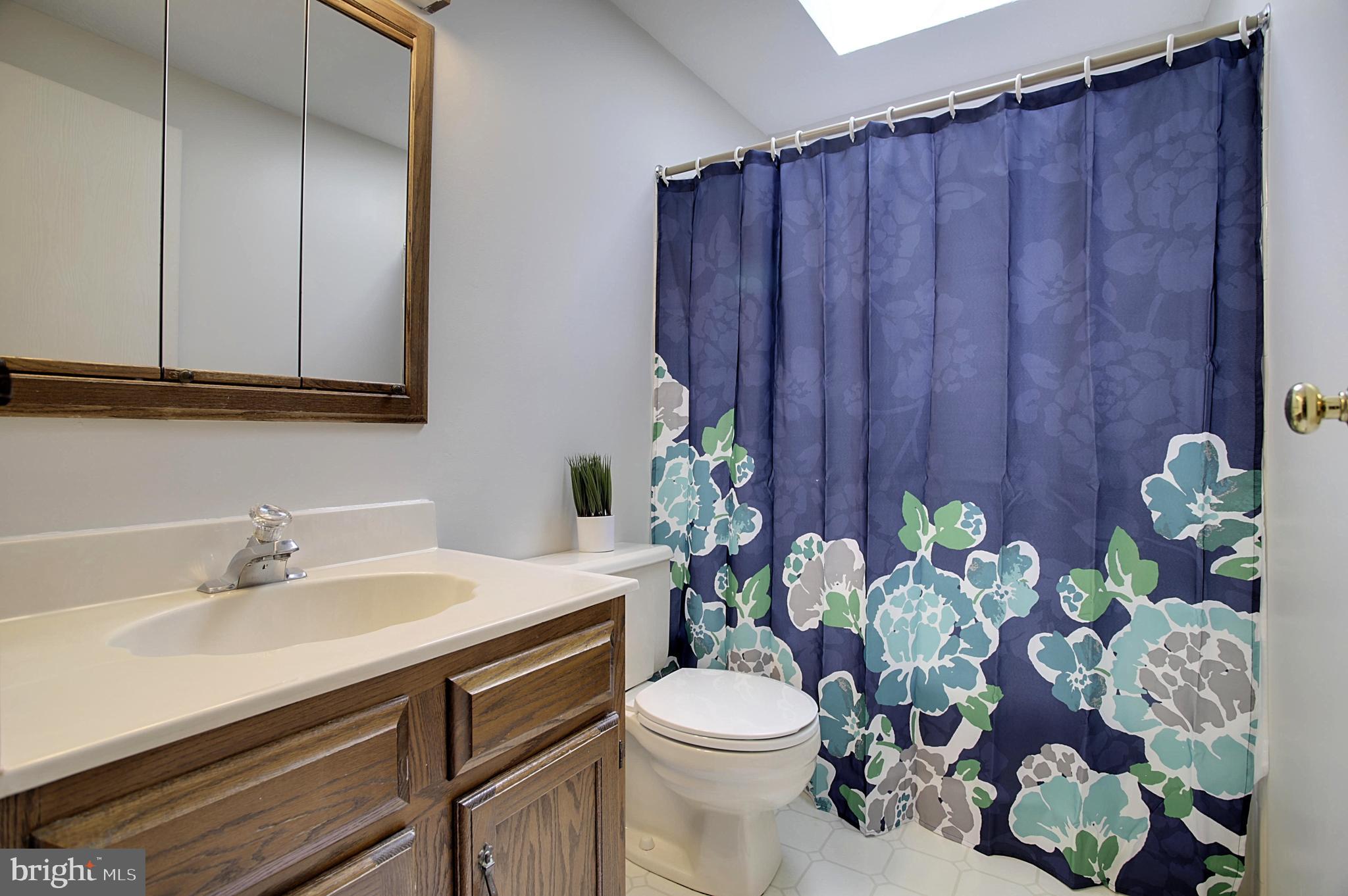 29 Highfields Drive Baltimore, MD 21228 - Photo 30 of 50 Upper Level Hall Bath