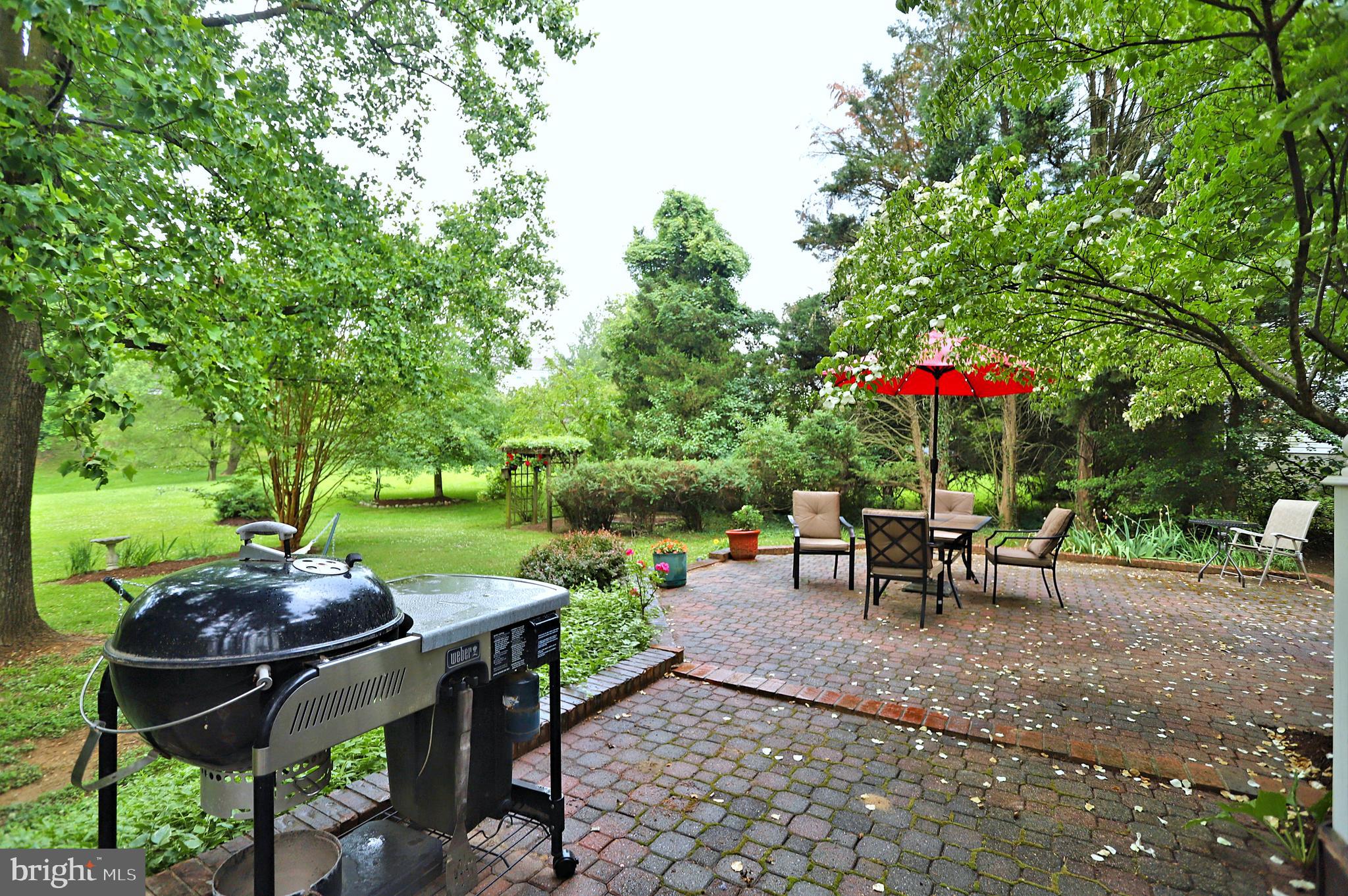 29 Highfields Drive Baltimore, MD 21228 - Photo 46 of 50 Large patio