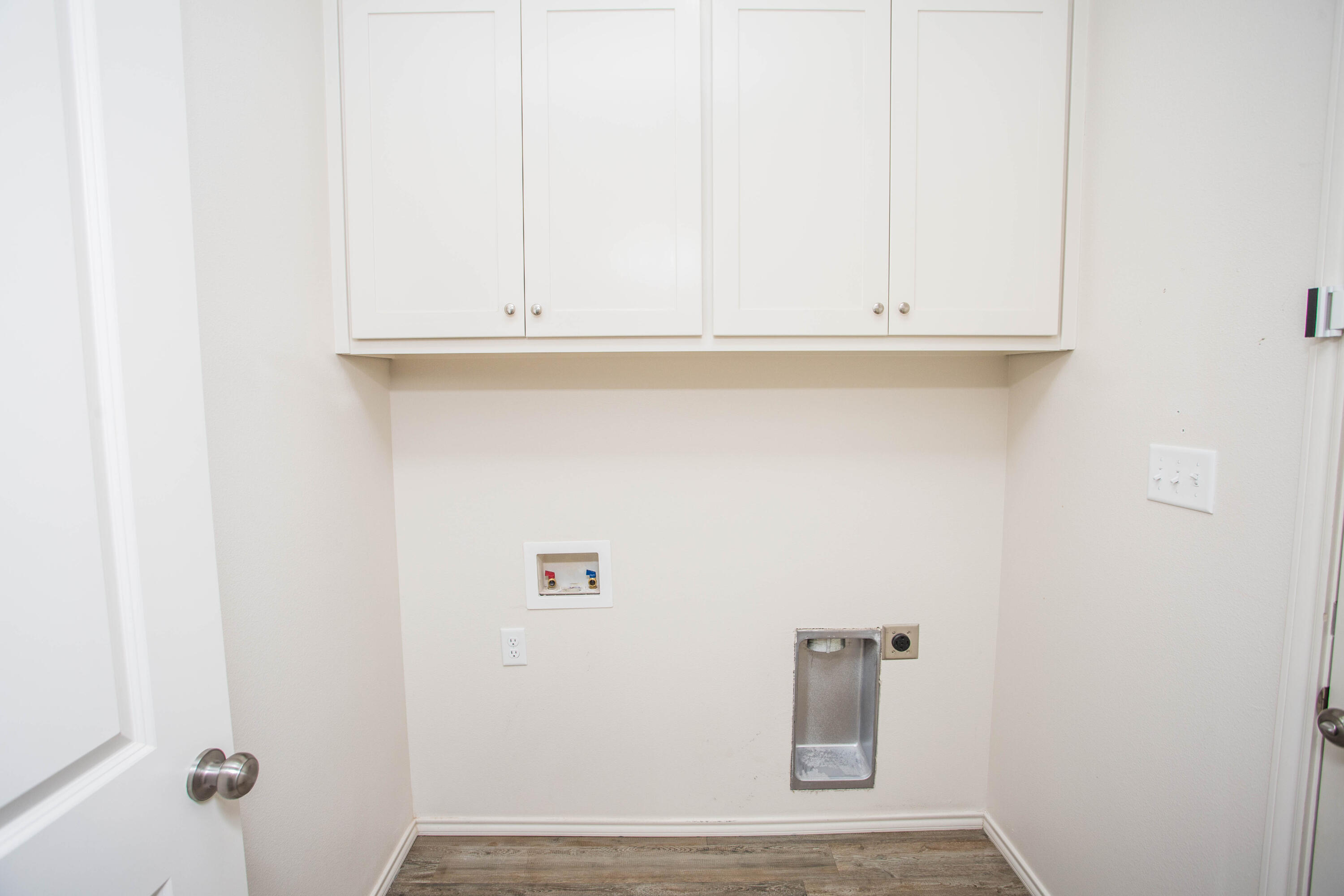 5613 Kemper Street Lubbock, TX 79416 - Photo 26 of 35 a view of cupboard