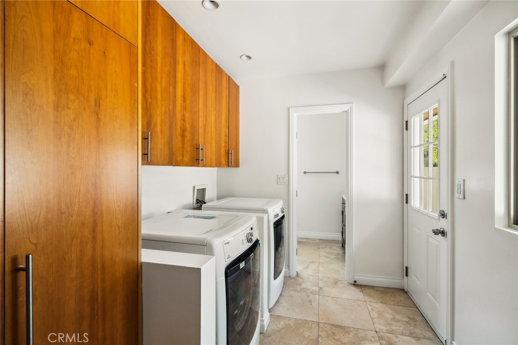 3336 Villa Mesa Road Pasadena, CA 91107 - Photo 16 of 60 a bathroom with a sink and a mirror