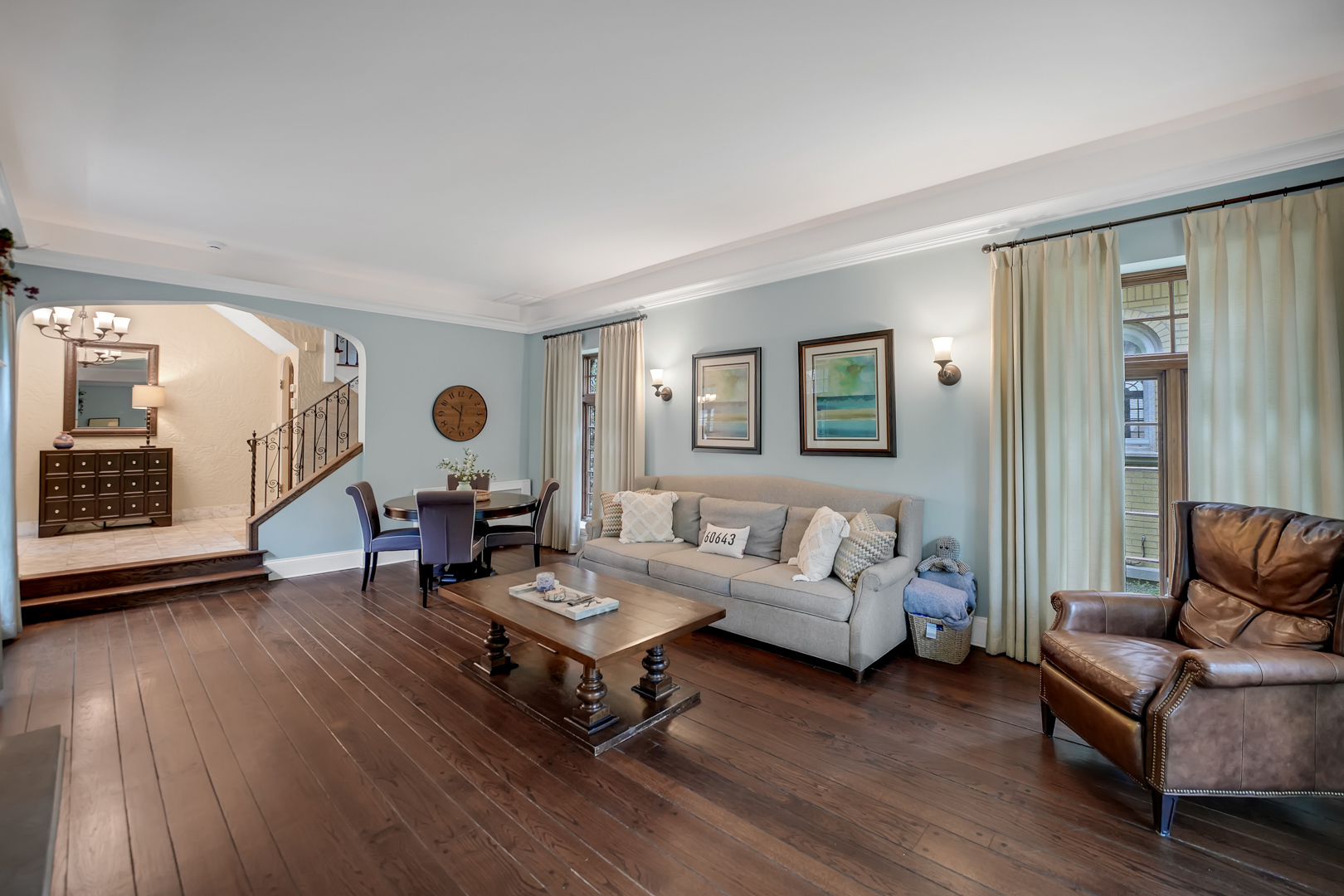 2014 West Hopkins Place Chicago, IL 60643 - Photo 7 of 28