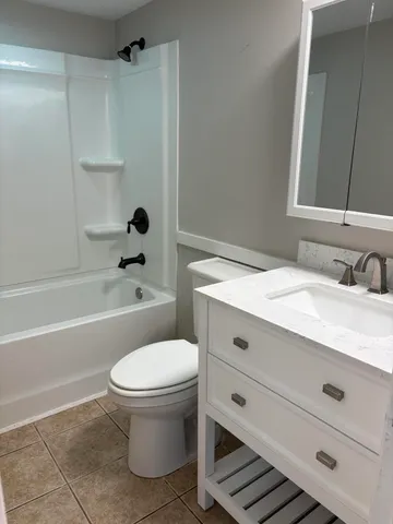 $1,500 | 6240 Old Point Road, Unit B1, Hanahan, SC 29410