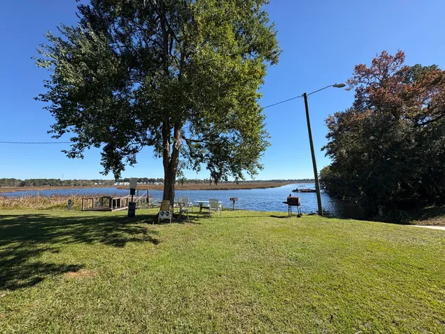 $1,600 | 6240 Old Point Road, Unit B1, Hanahan, SC 29410