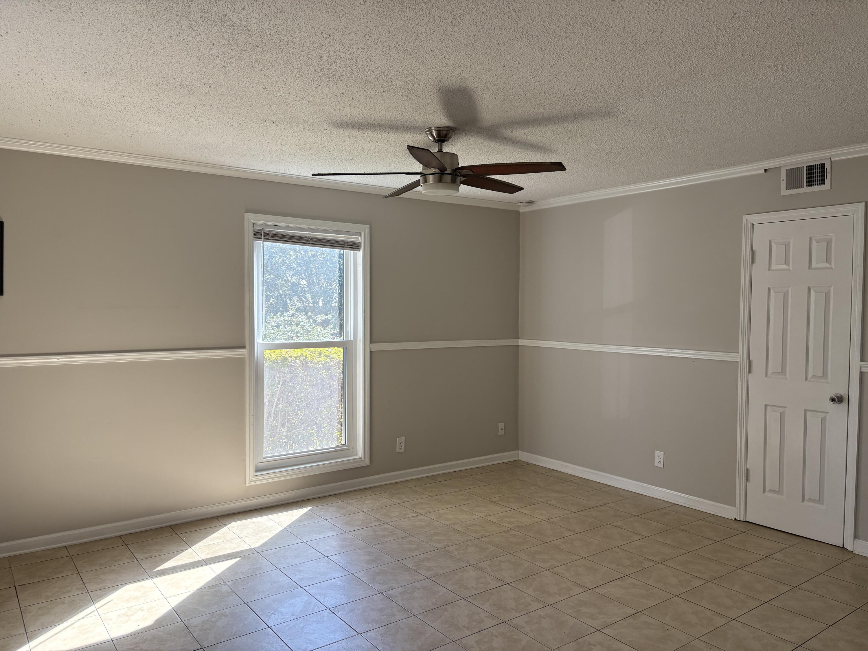6240 Old Point Road, Unit B1 Hanahan, SC 29410 - Photo 6 of 22 IMG_7640