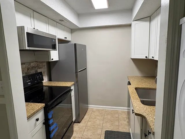 $1,500 | 6240 Old Point Road, Unit B1, Hanahan, SC 29410