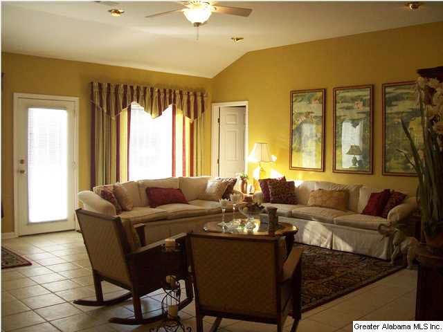 902 County Road 91 Jemison, AL 35085 - Photo 15 of 32