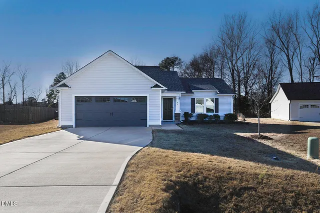 $320,000 | 62 Flip Flop Circle, Four Oaks, NC 27524