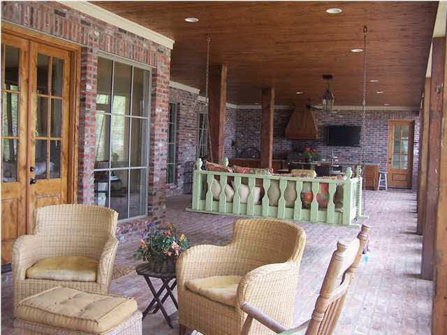 110 Rosedowne Drive Madison, MS 39110 - Photo 19 of 21 A view of the back porch