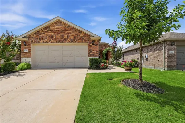 $300,000 | 1256 Eagle Lane, Aubrey, TX 76227