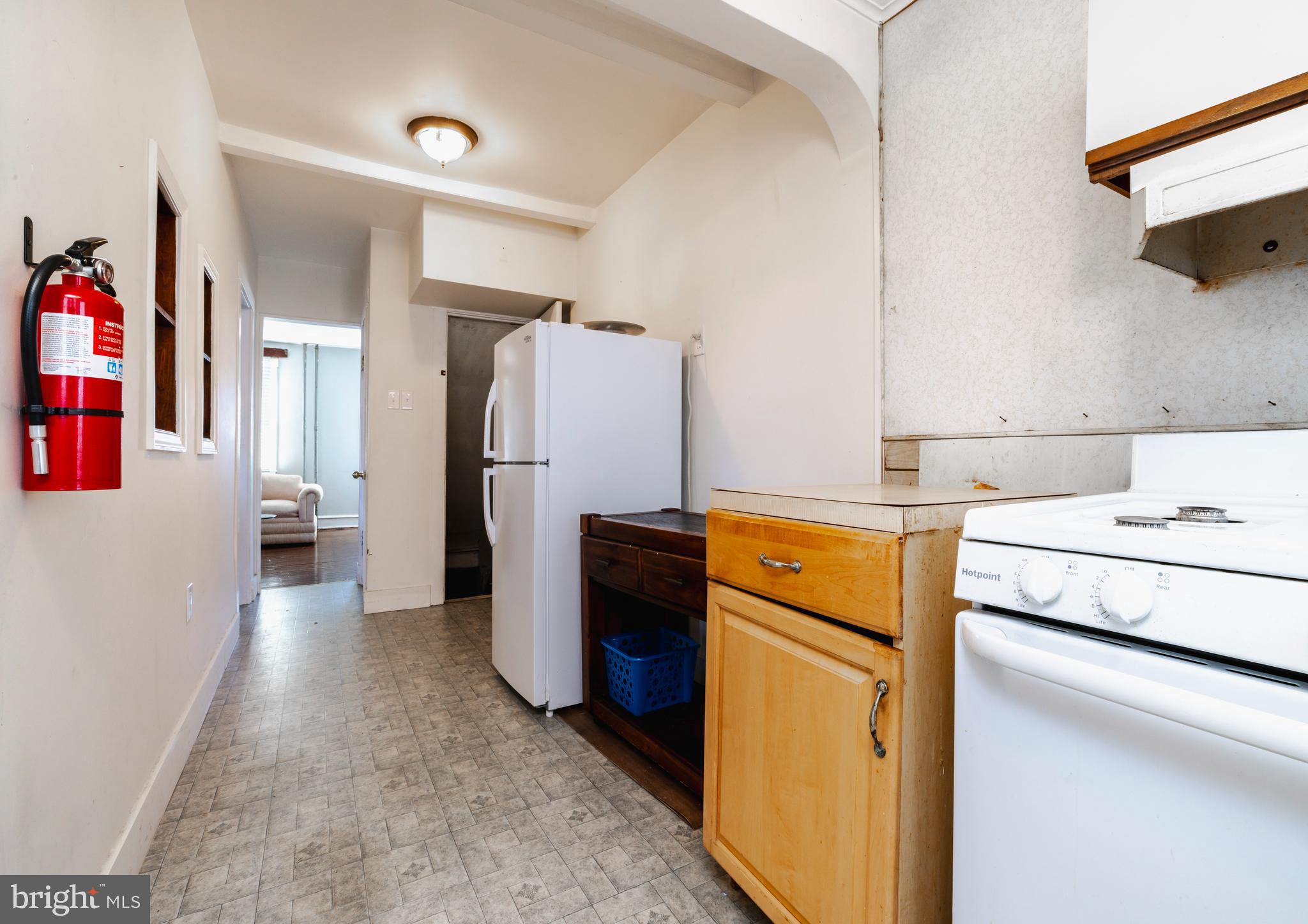 223 Noreg Place Brooklawn, NJ 08030 - Photo 11 of 22 kitchen