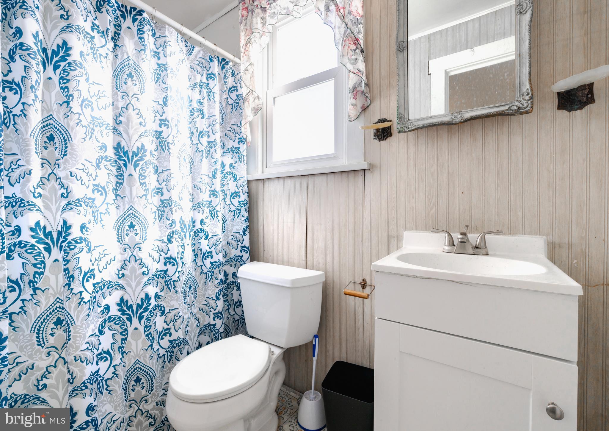 223 Noreg Place Brooklawn, NJ 08030 - Photo 13 of 22 first floor full bath