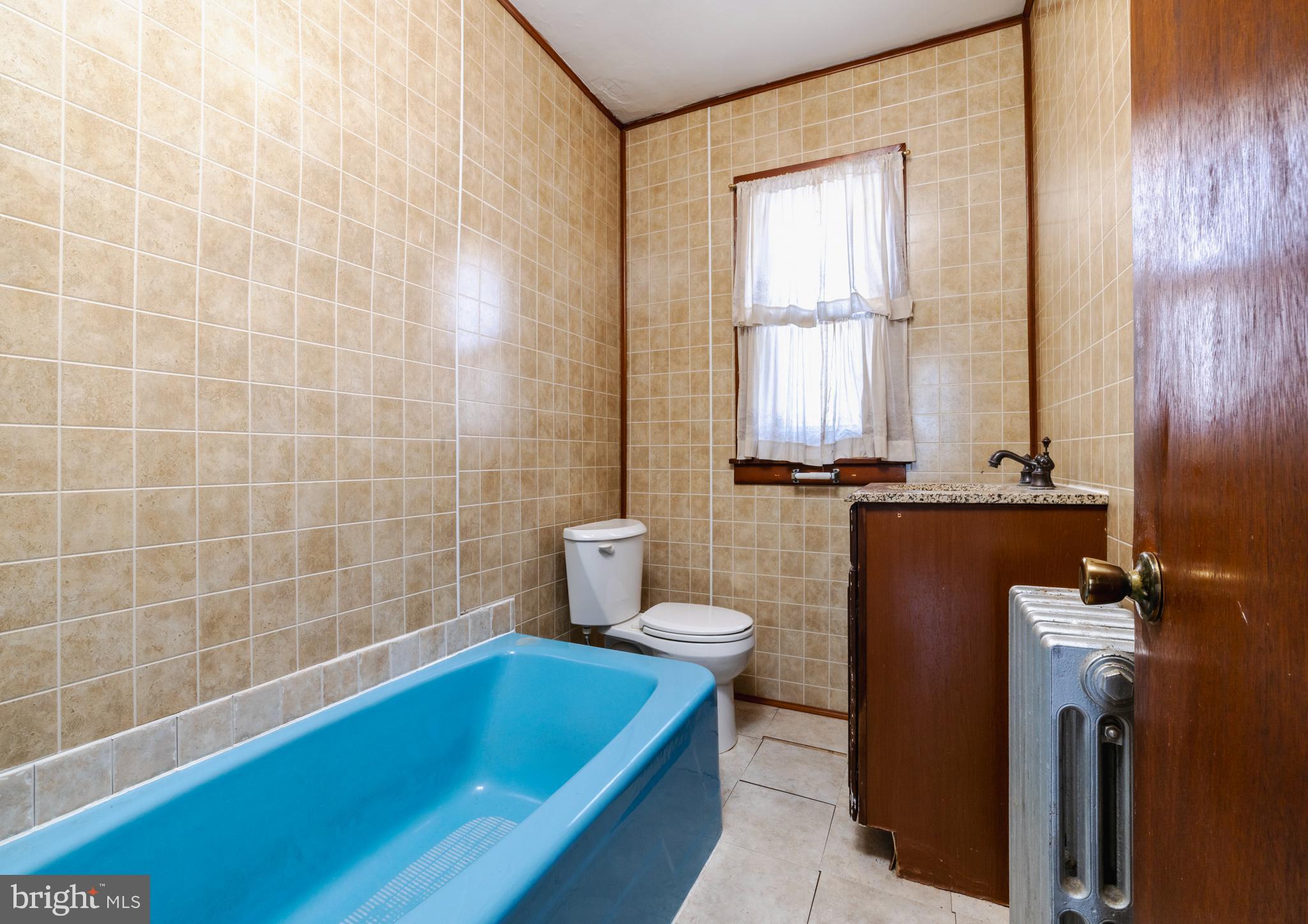 223 Noreg Place Brooklawn, NJ 08030 - Photo 18 of 22 2nd floor full bath