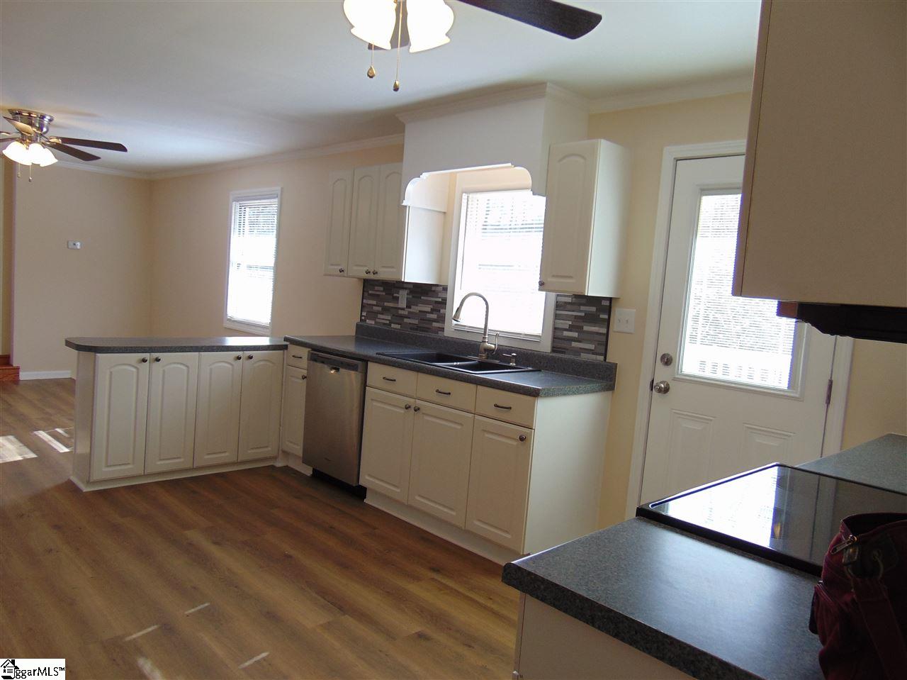 734 Cove Creek Road Pickens, SC 29671 - Photo 10 of 32 Gallery Image 10
