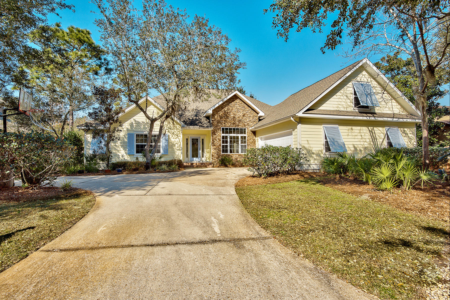 133 Grand Flora Way