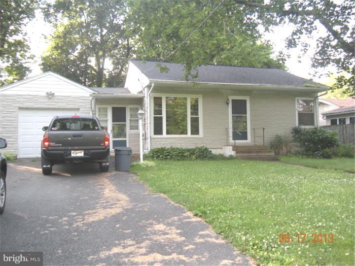 895 Lower Ferry Road Trenton, NJ 08628 - Photo 1 of 15 Exterior Front