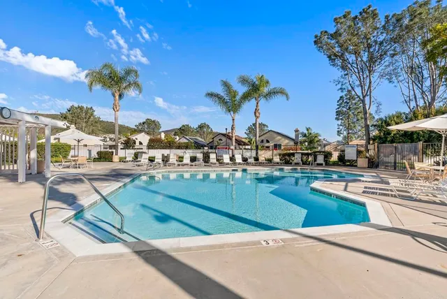 $1,399,000 | 6828 Camino Sueno, Carlsbad, CA 92009