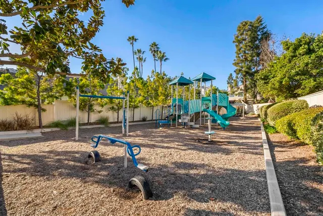 $1,399,000 | 6828 Camino Sueno, Carlsbad, CA 92009