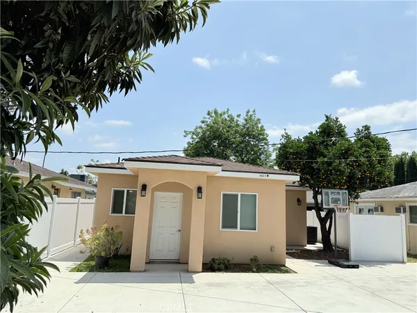 $3,250 | 4831 Fiesta Avenue, Unit B, Temple City, CA 91780