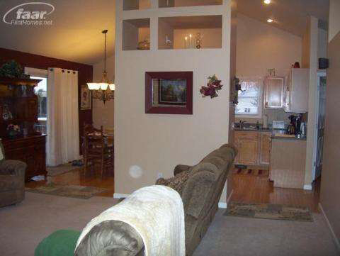 5155 Reid Road Swartz Creek, MI 48473 - Photo 11 of 13 20243444-10.JPG