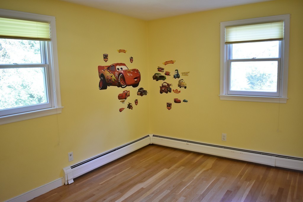 24 Ranlett Lane Billerica, MA 01821 - Photo 13 of 30 Gallery Image 13