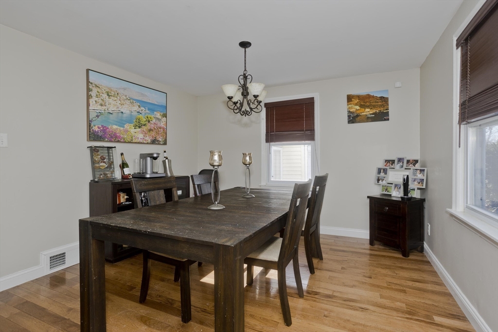105 Oregon Street Springfield, MA 01118 - Photo 7 of 36 Gallery Image 7