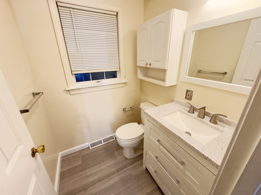 101 Donohue Road, Unit 19 Dracut, MA 01826 - Photo 14 of 38