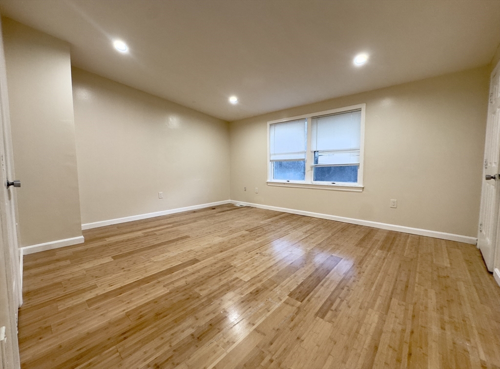 101 Donohue Road, Unit 19 Dracut, MA 01826 - Photo 18 of 38