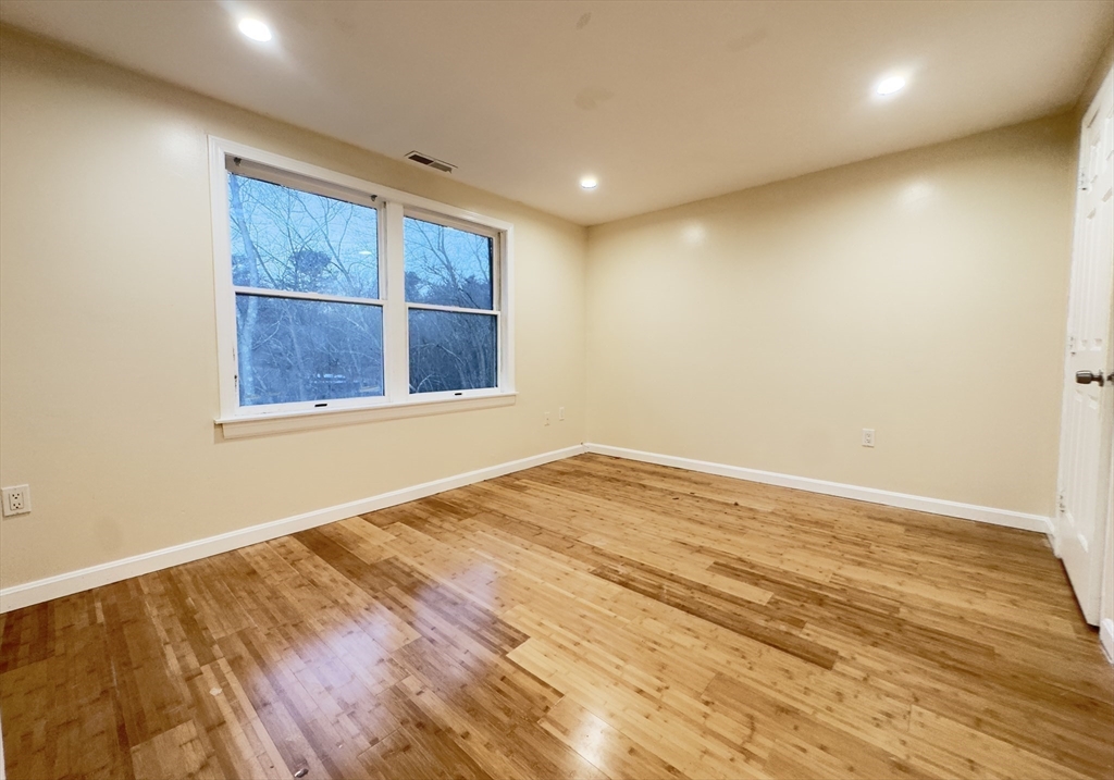 101 Donohue Road, Unit 19 Dracut, MA 01826 - Photo 23 of 38