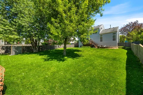 $425,000 | 448 Sierra Place, Gurnee, IL 60031