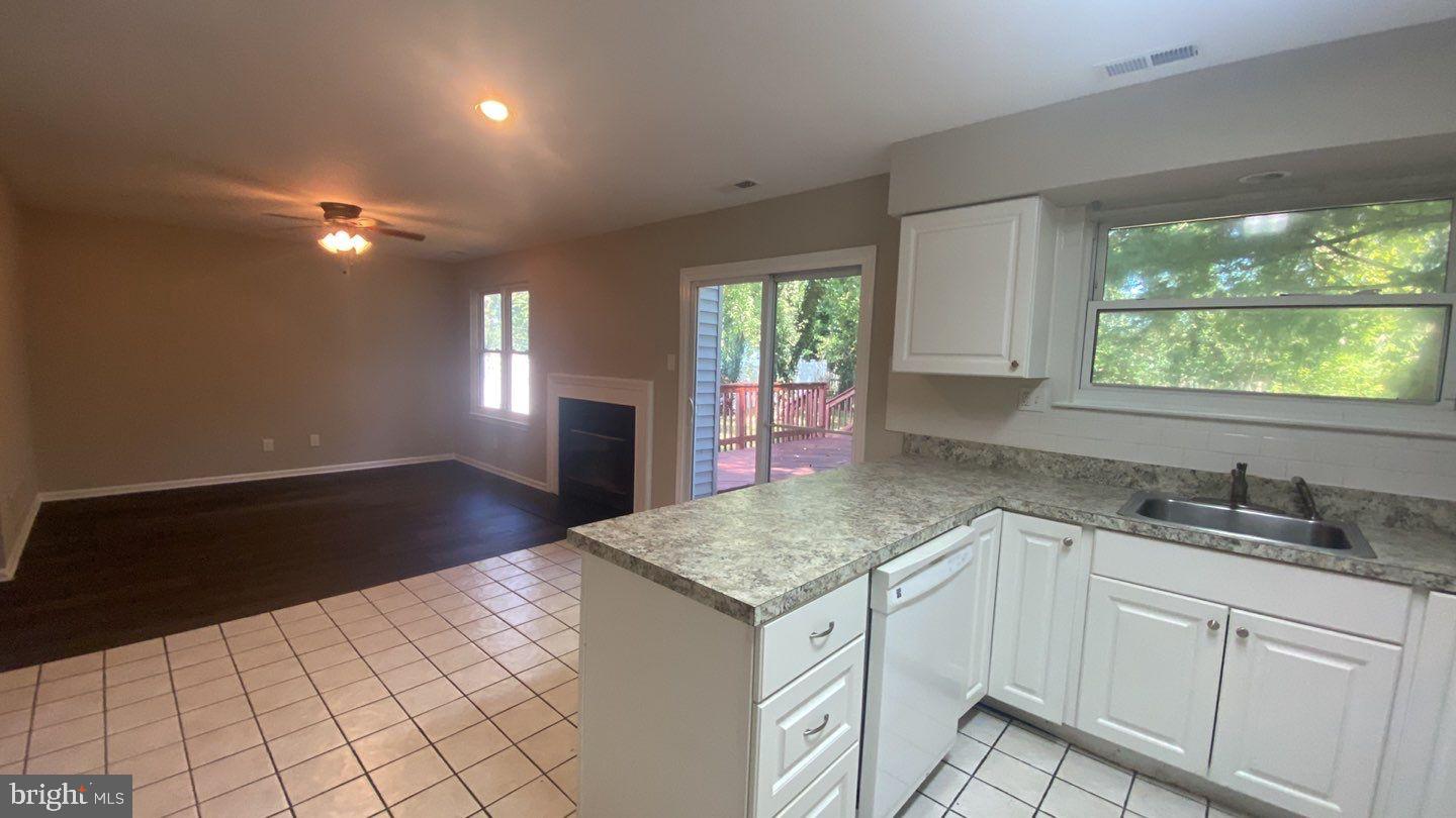 12 Woodmill Drive Clementon, NJ 08021 - Photo 8 of 19