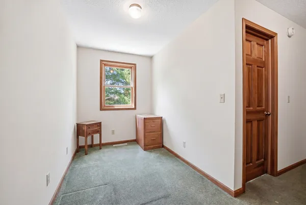 $300,000 | 405 Mississippi Drive, Dixon, IL 61021